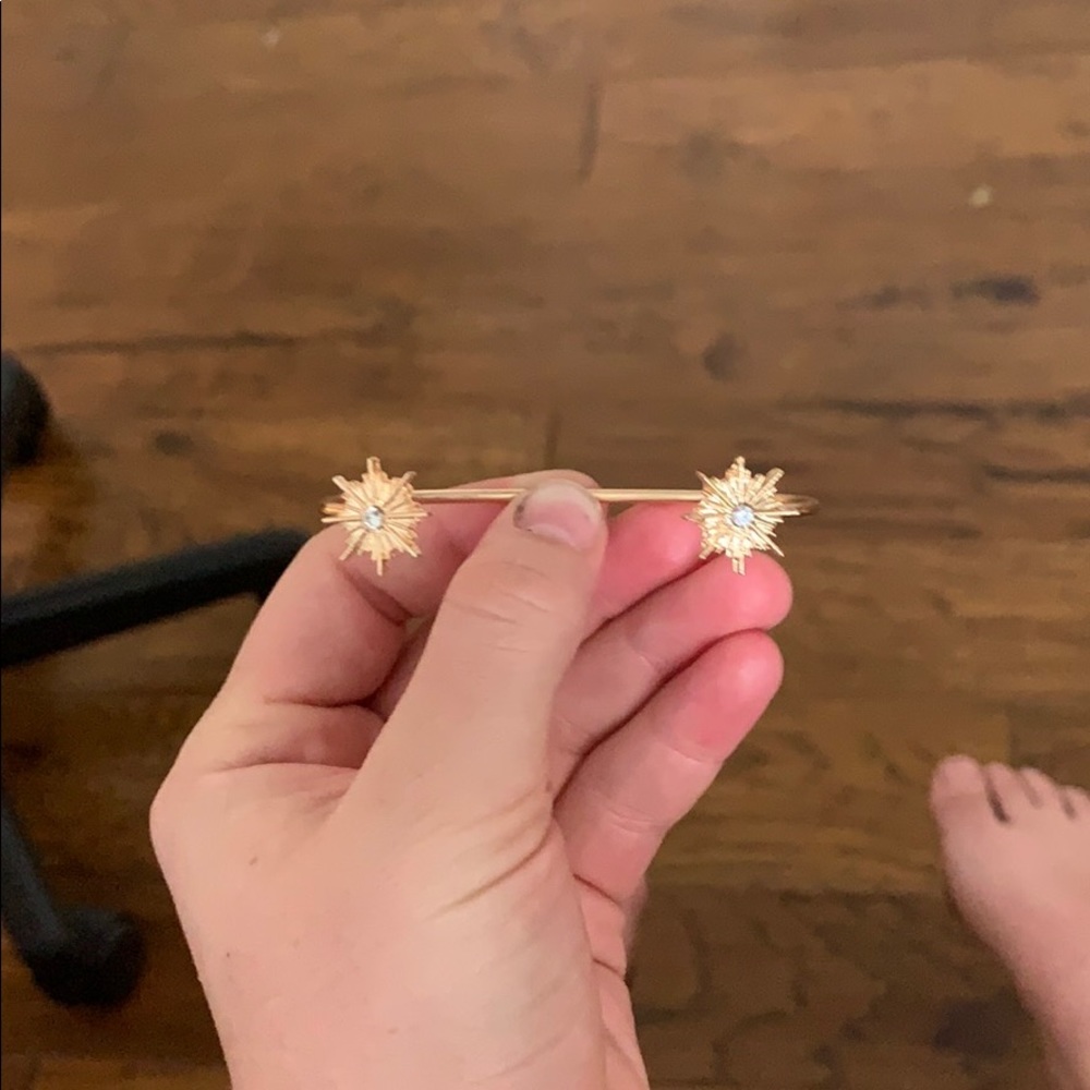 gold bracelet